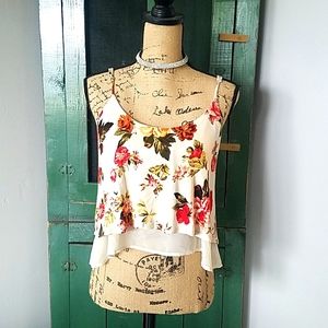 Adorable camesol type top